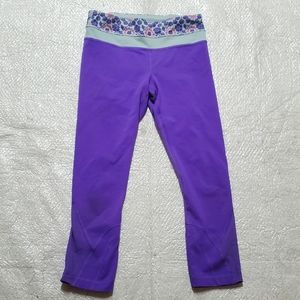 Lululemon Purple- Lavender Capri Leggings.